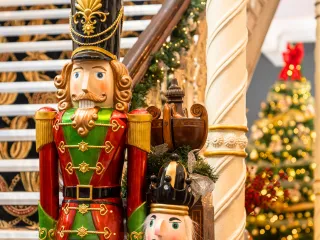 /seasonal/turkey-and-tinsel-breaks