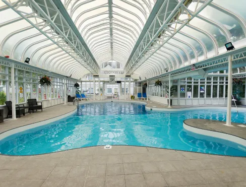 Britannia Basingstoke - Swimming Pool