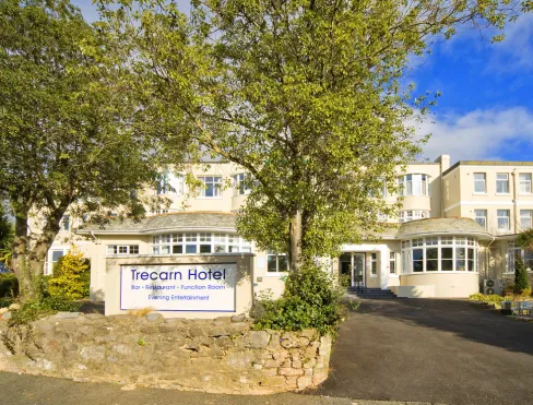 The Trecarn Hotel - Torquay Outside