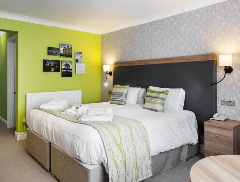 Warner Bodelwyddan Castle  -Bedroom